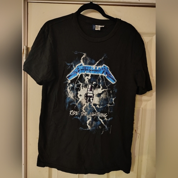 Metallica x H&M Ride The Lightning Tour T-Shirt - Picture 1 of 6